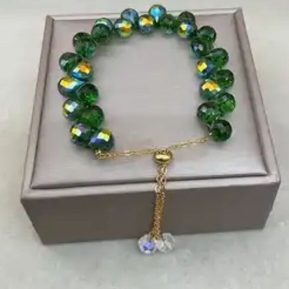 Elegant Green Double Layer Beaded Shiny Adjustable Bracelet - Picture 1 of 3